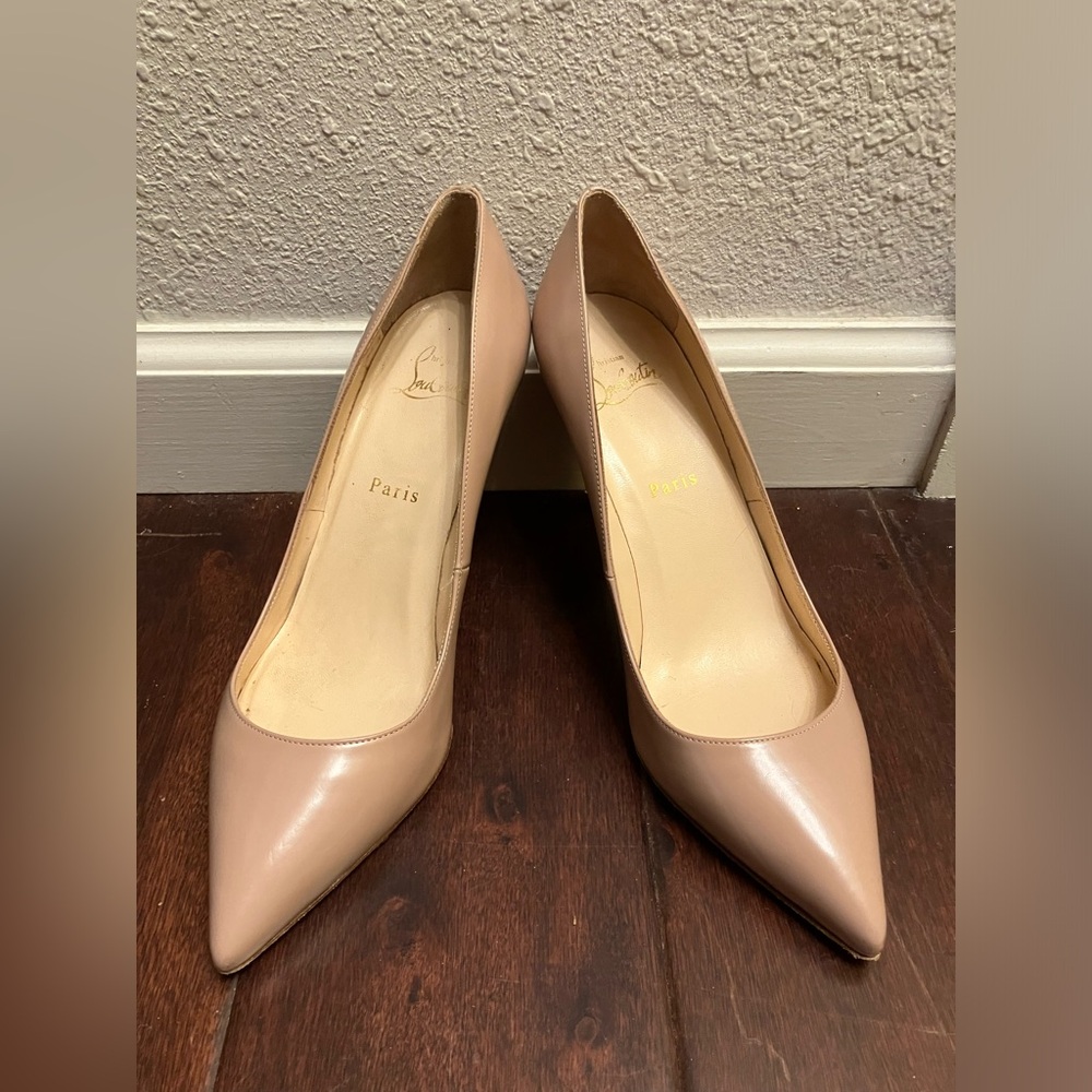 Christian Louboutin Heels Matte Nude Blush 39